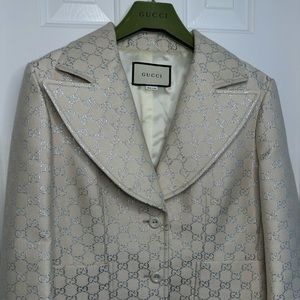 GUCCI Women’s Ivory / Gold Leme’ Blazer Size 44 Italian 😍